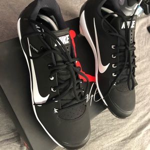 nike flywire  air clipper cleats